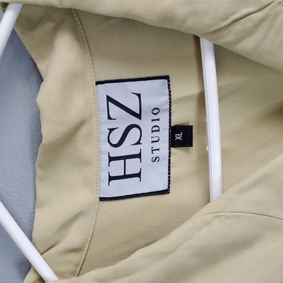 HSZ Studio, pale green, short sleeve size XL - Picture 2 of 11